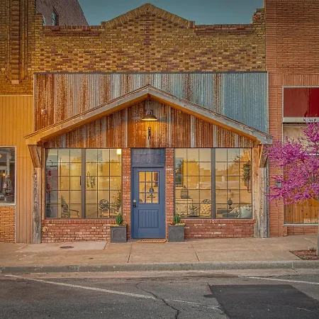 Hotel Bluebird
